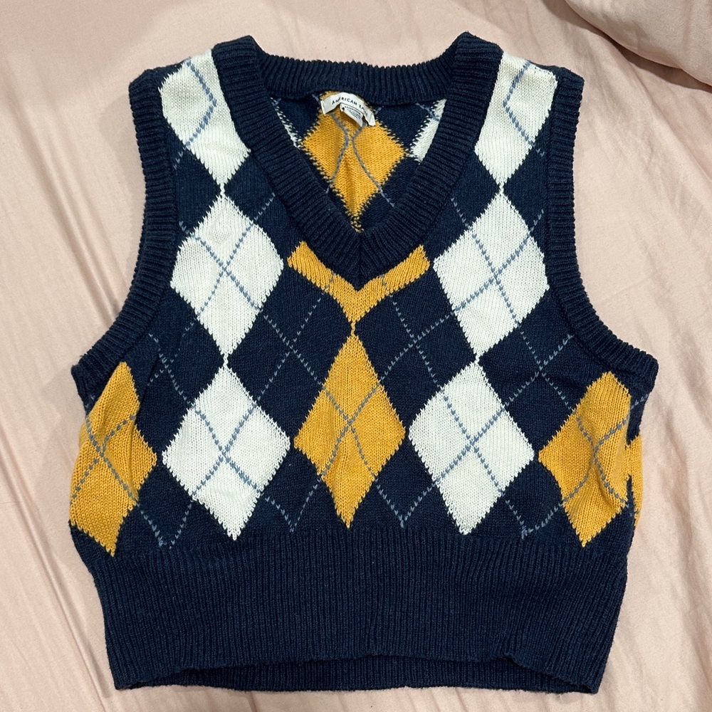 American Eagle sweater vest